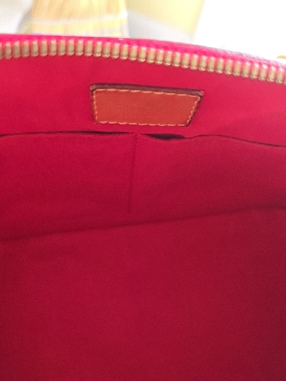 Perfect Condition! Never Used! Louis Vuitton Red Verni Medium Alma - Picture 3 of 11
